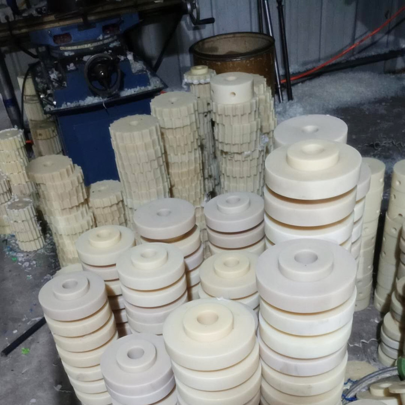 尼龙轮半成品.jpg